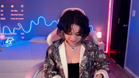 frida_lassi_ online show from March 8, 2025, 3:02 pm