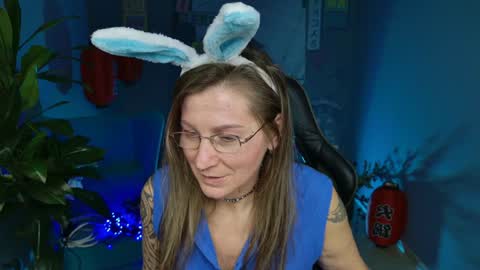 Snapshot of fridatander chatting on December 31, 2024, 1:08 pm Frida Tander online show from December 31, 2024, 1:08 pm