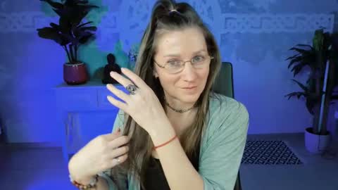 Snapshot of fridatander chatting on March 2, 2025, 7:56 pm Frida Tander online show from March 2, 2025, 7:56 pm