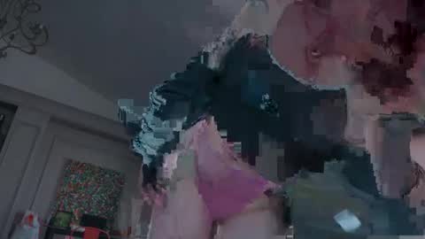 friend_zone_ online show from November 14, 2025, 9:19 am