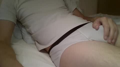 friendly_frank_18 online show from November 9, 2025, 1:20 pm