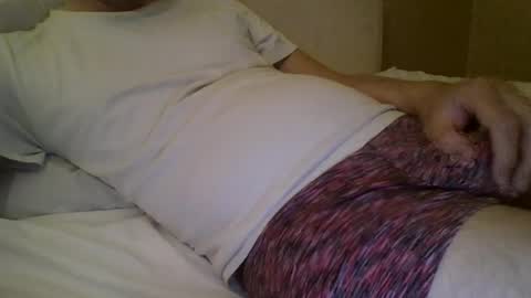 friendly_frank_18 online show from June 15, 2026, 10:45 pm