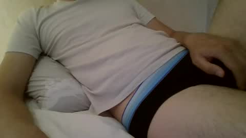 friendly_frank_18 online show from June 28, 2026, 7:03 am