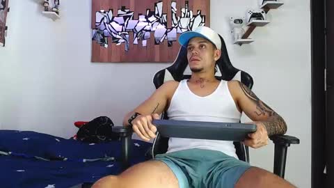 Adam y pitter online show from March 18, 2026, 12:47 am