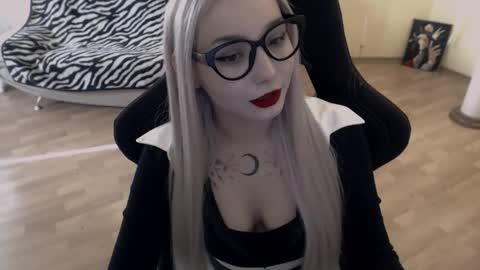 Lilith online show from September 10, 2025, 12:16 pm