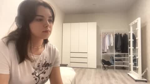 Snapshot of frosted_bloom chatting on October 2, 2025, 3:41 pm Emily online show from October 2, 2025, 3:41 pm