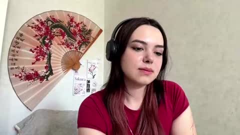 Snapshot of frosted_bloom chatting on July 1, 2026, 8:05 am Emily online show from July 1, 2026, 8:05 am