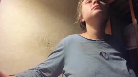 Snapshot of frumcake chatting on December 29, 2024, 1:13 am FrumCake online show from December 29, 2024, 1:13 am