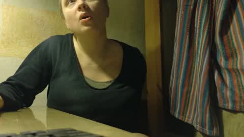 Snapshot of frumcake chatting on January 8, 2026, 3:42 am FrumCake online show from January 8, 2026, 3:42 am