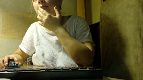 Snapshot of frumcake chatting on March 26, 2026, 4:45 pm FrumCake online show from March 26, 2026, 4:45 pm