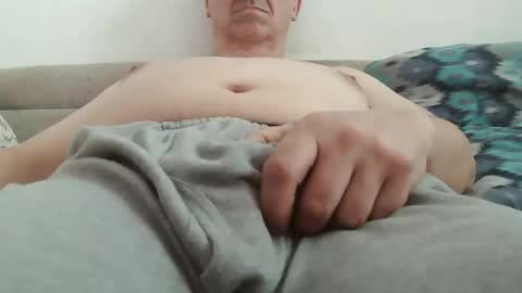 frycxxx online show from March 9, 2026, 1:37 pm