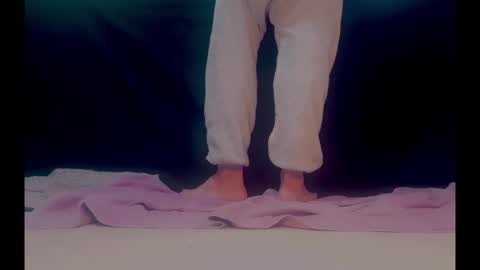 Snapshot of frys96 chatting on November 12, 2025, 8:26 am frys96 online show from November 12, 2025, 8:26 am