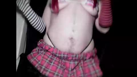 Demian online show from December 21, 2025, 11:23 pm