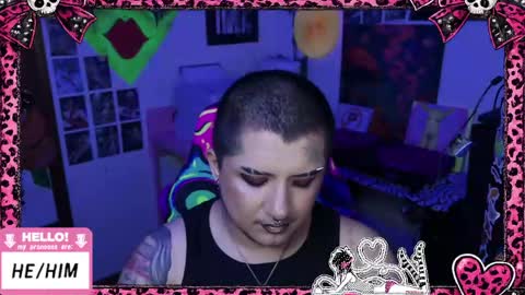 Snapshot of ftmbiggestclit chatting on May 16, 2026, 4:42 am Kevin online show from May 16, 2026, 4:42 am