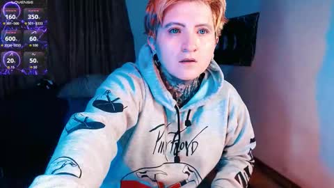 Snapshot of ftmblueyes chatting on November 18, 2025, 3:56 am HEHIM online show from November 18, 2025, 3:56 am