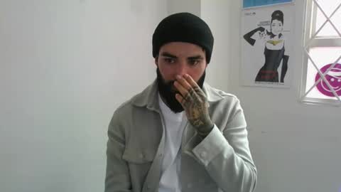 Jestevan online show from May 7, 2026, 5:29 pm