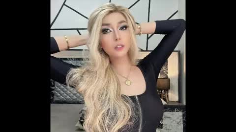 fu_jiaya online show from April 12, 2026, 1:16 pm