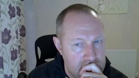 Snapshot of fuck_buddy_uk chatting on May 8, 2026, 6:52 am Fuck Buddy UK online show from May 8, 2026, 6:52 am