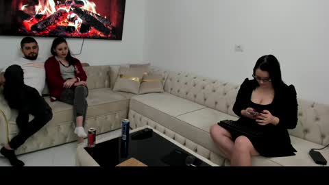 Snapshot of fuckable_one chatting on December 19, 2024, 3:19 pm Angelique online show from December 19, 2024, 3:19 pm