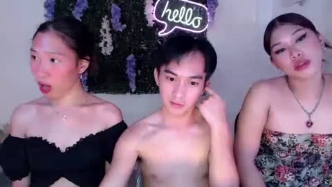   online show from February 18, 2025, 10:05 am