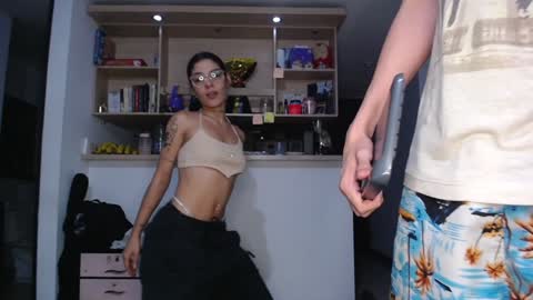 Snapshot of fuckc0uple chatting on December 31, 2024, 12:11 am Lauuuu n TheLuckyGuy online show from December 31, 2024, 12:11 am