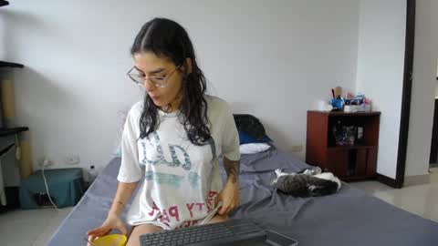 Snapshot of fuckc0uple chatting on January 3, 2025, 10:08 pm Lauuuu n TheLuckyGuy online show from January 3, 2025, 10:08 pm