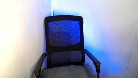 sweetyJENNY online show from January 9, 2026, 11:46 am