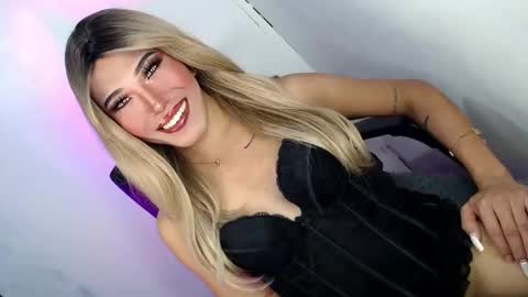 sweetyJENNY online show from April 29, 2026, 4:22 pm