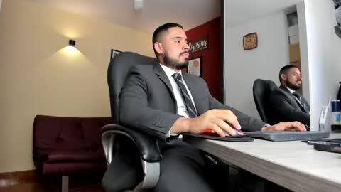 SERGIO THE SEX LAWYER online show from April 28, 2026, 2:49 am