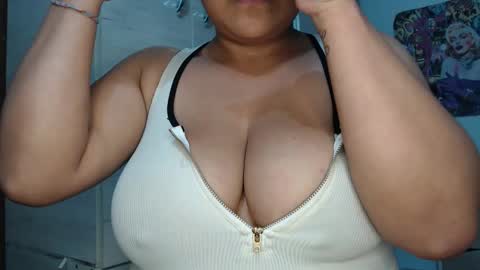 Snapshot of fucking_temptation1 chatting on December 2, 2025, 2:28 am Mia and Gary online show from December 2, 2025, 2:28 am