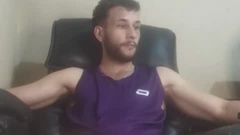 Snapshot of fuckingmulletdaddy chatting on November 19, 2025, 11:38 pm Phill online show from November 19, 2025, 11:38 pm