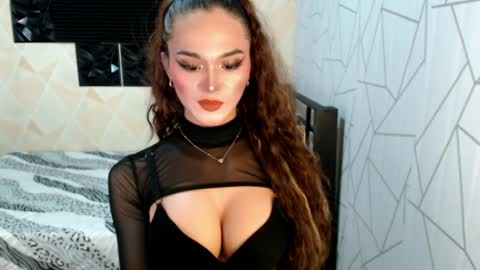 MISS IVANA online show from April 9, 2026, 6:19 am