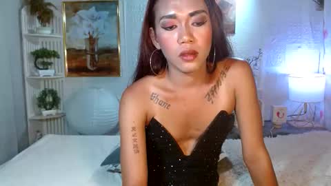 fuckme811826 online show from April 24, 2026, 2:52 pm