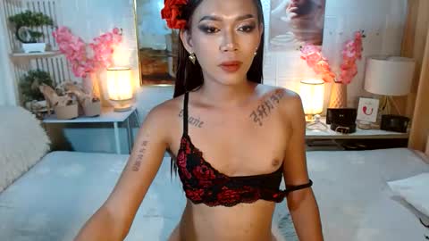 fuckme811826 online show from June 3, 2026, 2:33 pm