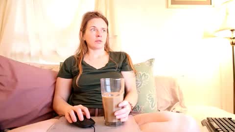 fuckmypussyplz1 online show from April 29, 2026, 12:31 pm