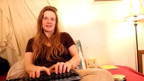 Snapshot of fuckmypussyplz1 chatting on May 8, 2026, 3:23 am fuckmypussyplz1 online show from May 8, 2026, 3:23 am