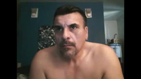 fuego1ento22 online show from May 8, 2026, 10:15 pm