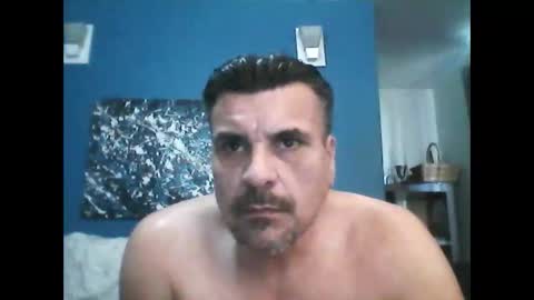 fuego1ento22 online show from May 19, 2026, 11:44 pm