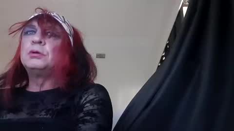 Snapshot of full4cefull chatting on January 17, 2025, 8:22 pm Pizzaz online show from January 17, 2025, 8:22 pm