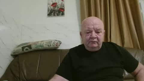 fullballs6 online show from February 5, 2026, 3:22 am