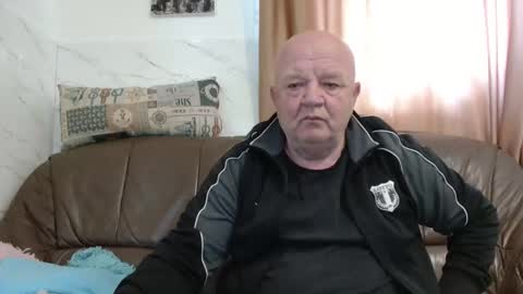 fullballs6 online show from April 29, 2026, 8:40 am