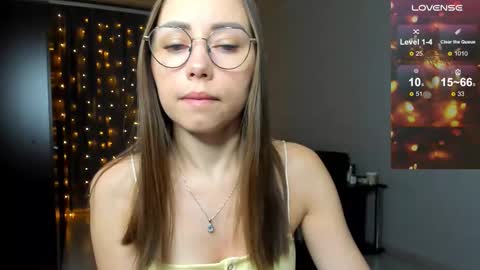 Snapshot of fun__nd__bun chatting on December 15, 2025, 2:05 am fun__nd__bun online show from December 15, 2025, 2:05 am