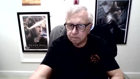 Snapshot of funclemike chatting on November 7, 2025, 2:44 am funclemike online show from November 7, 2025, 2:44 am