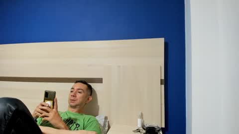 Snapshot of funcouple1985 chatting on December 6, 2024, 1:29 am Sammygirl tommy guy friends with benefits online show from December 6, 2024, 1:29 am