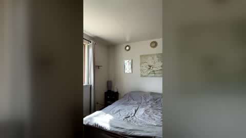 Linnys Palace online show from March 12, 2026, 6:58 pm