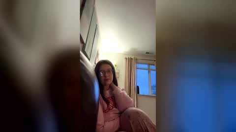 Linnys Palace online show from March 16, 2026, 11:47 am