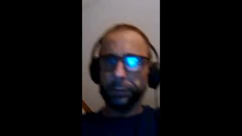 Snapshot of funinbed607918 chatting on April 27, 2026, 1:36 am funinbed607918 online show from April 27, 2026, 1:36 am