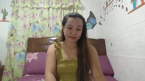 Snapshot of funluvnpinay4u chatting on February 9, 2025, 12:49 am MAE online show from February 9, 2025, 12:49 am