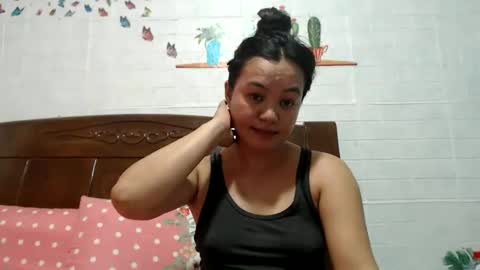 Snapshot of funluvnpinay4u chatting on October 17, 2025, 3:42 am MAE online show from October 17, 2025, 3:42 am