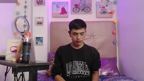 Snapshot of funny_and_horny chatting on November 11, 2025, 3:28 am funny_and_horny online show from November 11, 2025, 3:28 am